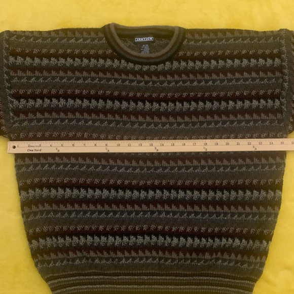 JANTZEN Acrylic/Polyester CrewNeck Sweater - Picture 4 of 6